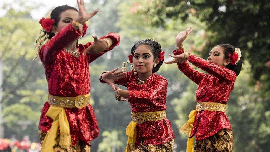 Daftar Tradisi Jawa Barat yang Tetap Hidup